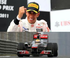yapboz Lewis Hamilton Çin (2011) ve Grand Prix zaferini kutluyor